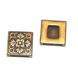 Conta Metal Quadrado Relevo Floral - Bronze (13 x 2)